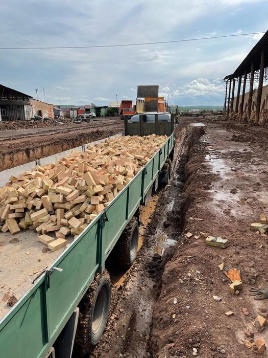 Кирпич.           .