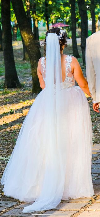 Булчинска рокля .