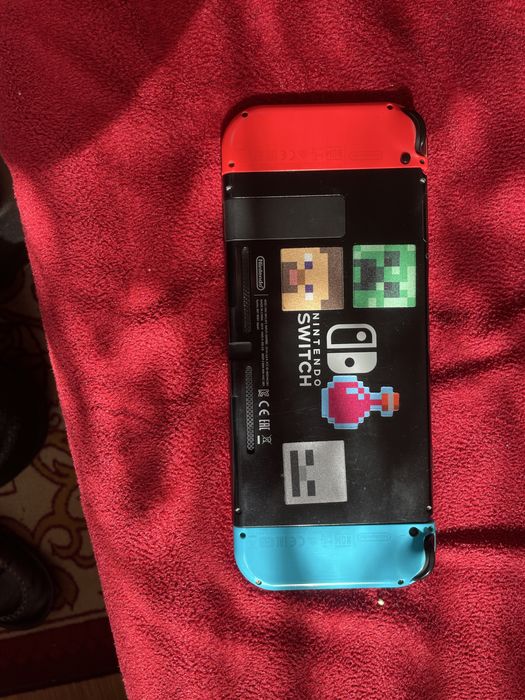 Nintendo switch +3 игри+калъфка