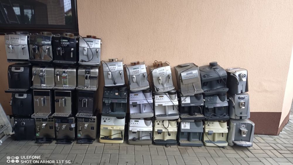 Vând aparat de cafea.