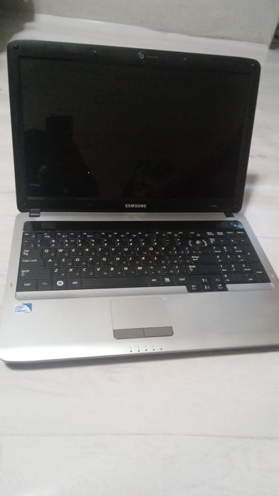 Продам ноутбук  samsung