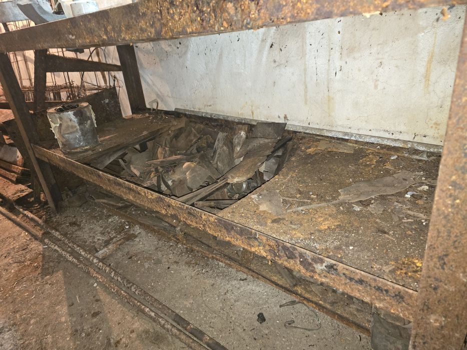 Верстак слесарный