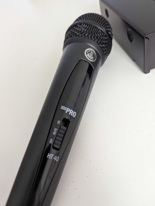 AKG WMS40 Mini Vocal Set / SR40 Mini Pro + HT40 Mini Pro / 864.375 MHz