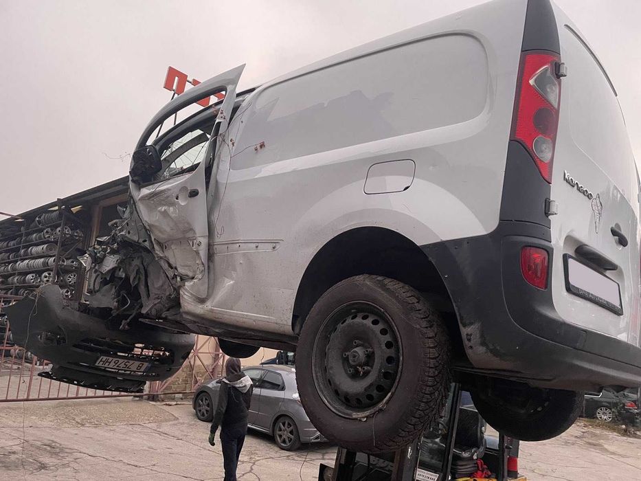 Рено Канго 1.5 DCI / Renault Kangoo 1.5 DCI на части