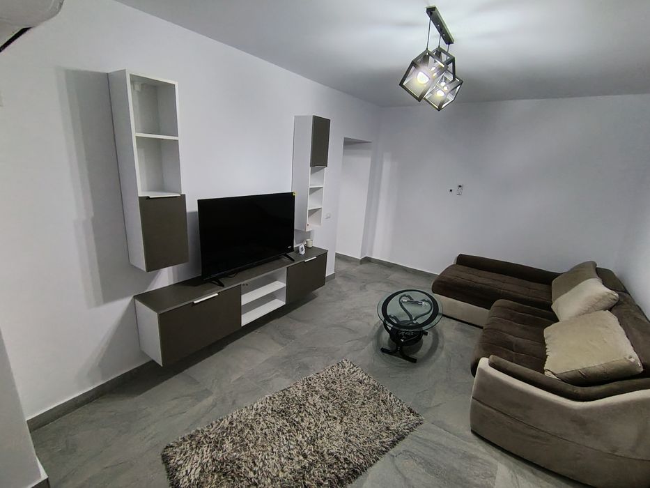 Inchiriez apartament 2 camere Ultracentral