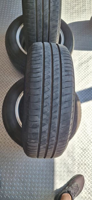 Летни гуми с джанти 195 65 15  VW Pasat 2006 -2009 г