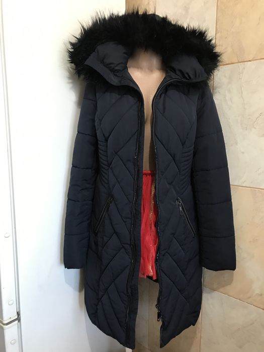 Geaca dama grosa cu gluga si blana