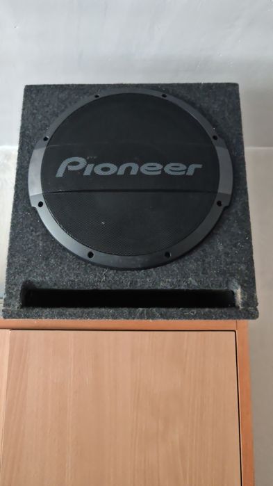 Vând subwoofer activ Pioneer ,utilizat.