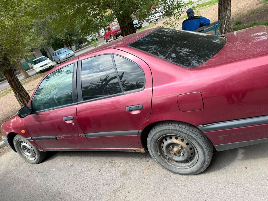 Продам машину Nissan Premiera