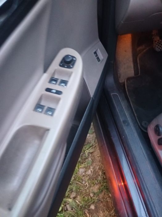 Vând Vw Passat 2.0 tdi