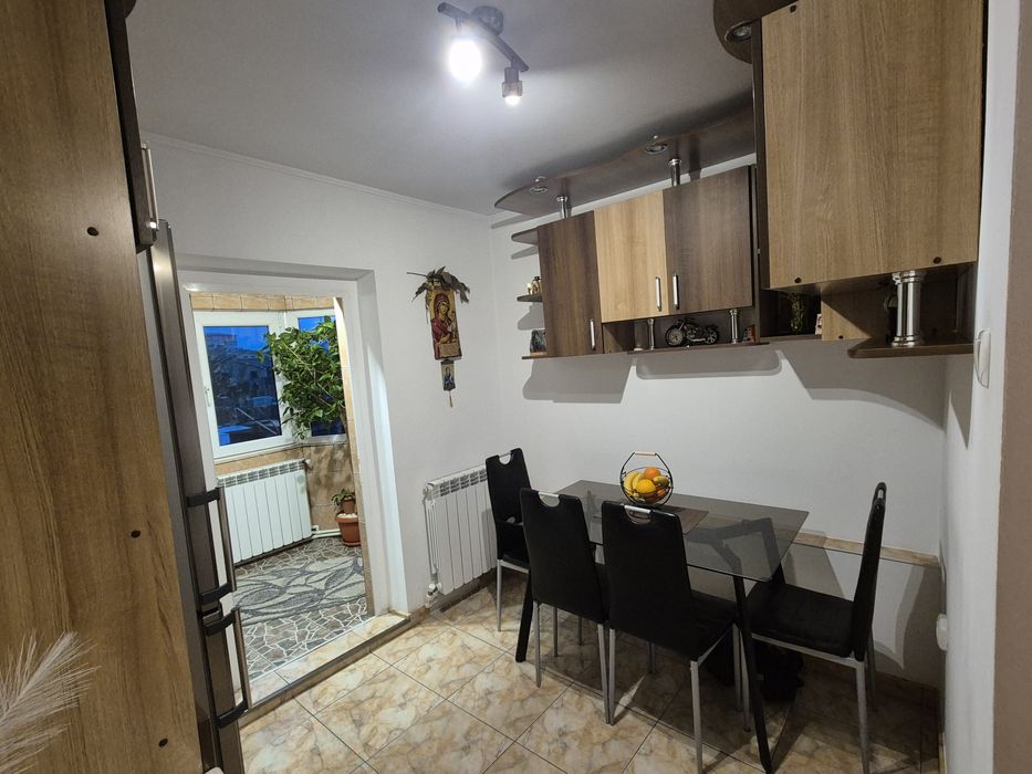 Apartament cu 3 camere Inel 2