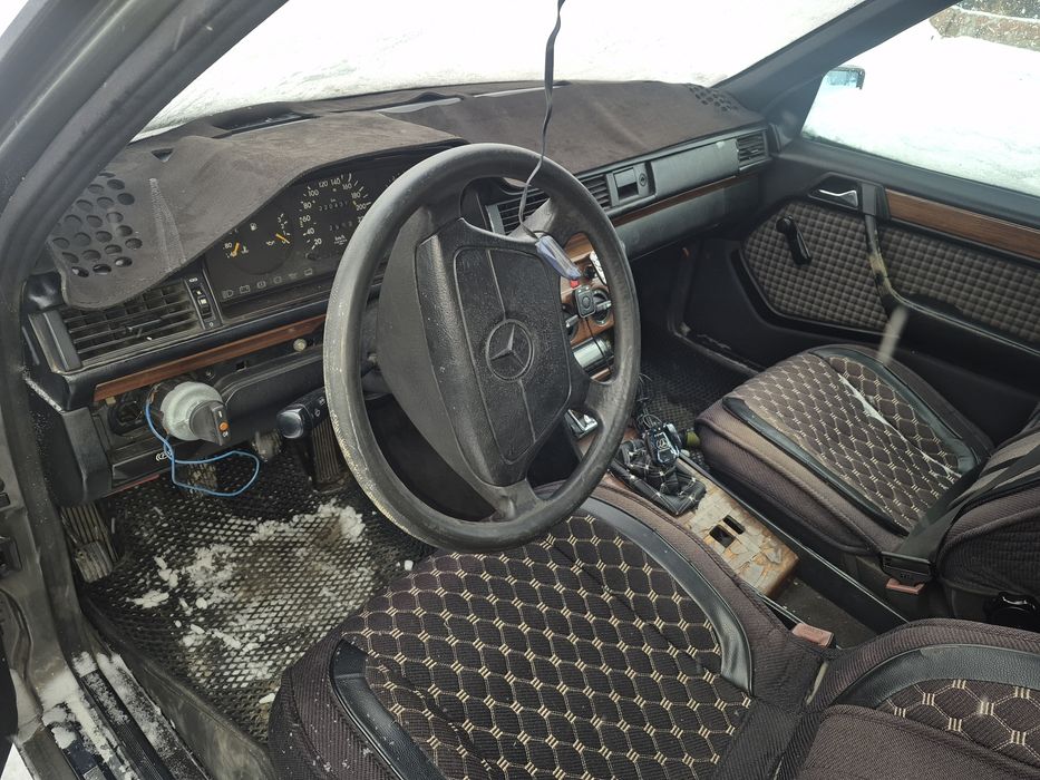 Продам Мерседес 124