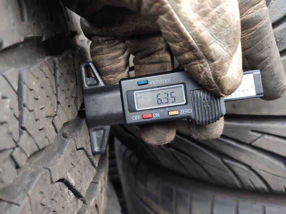 4бр Зимни гуми 215 60 17 С - Continental - DOT 2024