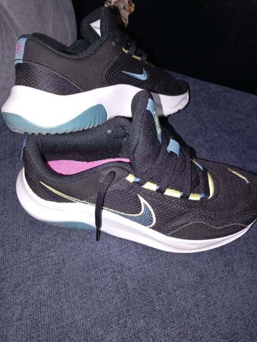 Дамски маратонки Найкк номер 38
