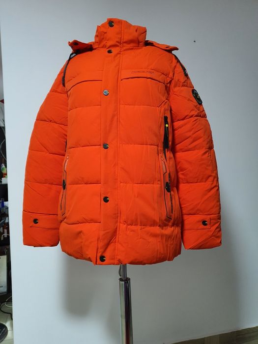 Geaca de sky/ploaie/vant, impermeabila structură de lână high-tech;