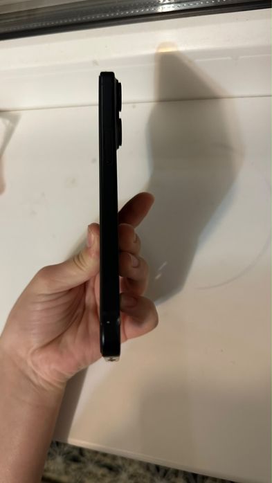 IPhone 15 черный