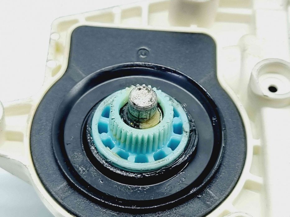 Motoras geam stanga spate Volkswagen Jetta 4 (162,163) [Fabr 2010-2016