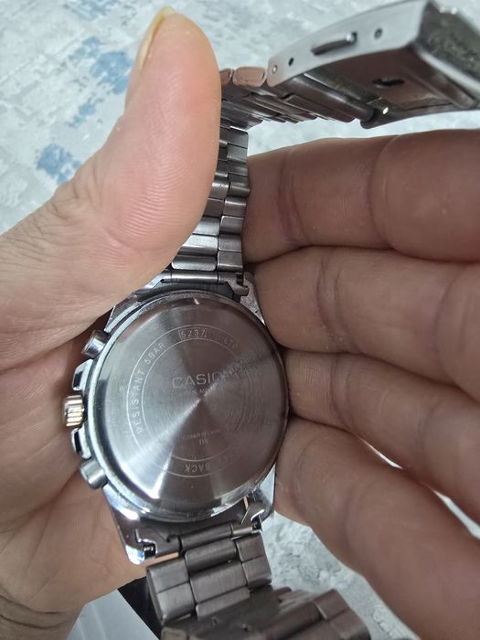 Продам часы casio