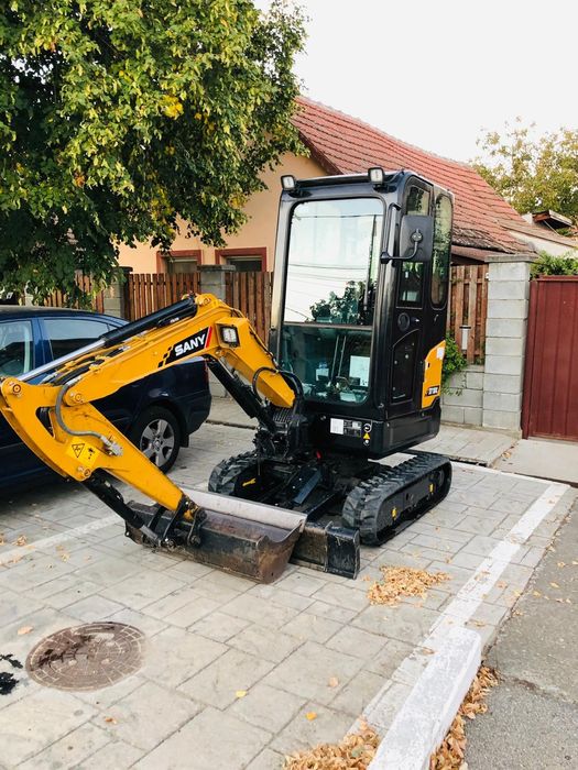 Cu 20 ani experiență și utilaj nou execut lucrari cu Miniexcavatorul