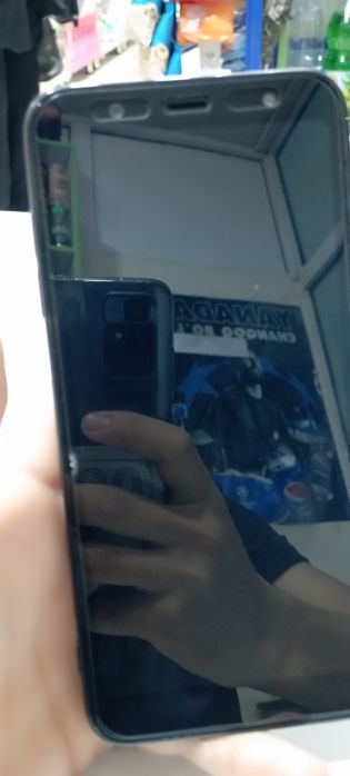 +A6 telfoni sotiladi