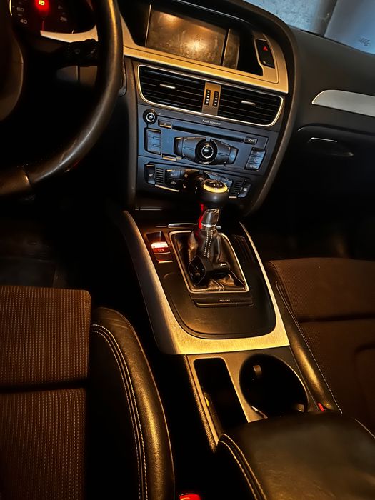 Vând Audi A4 B8