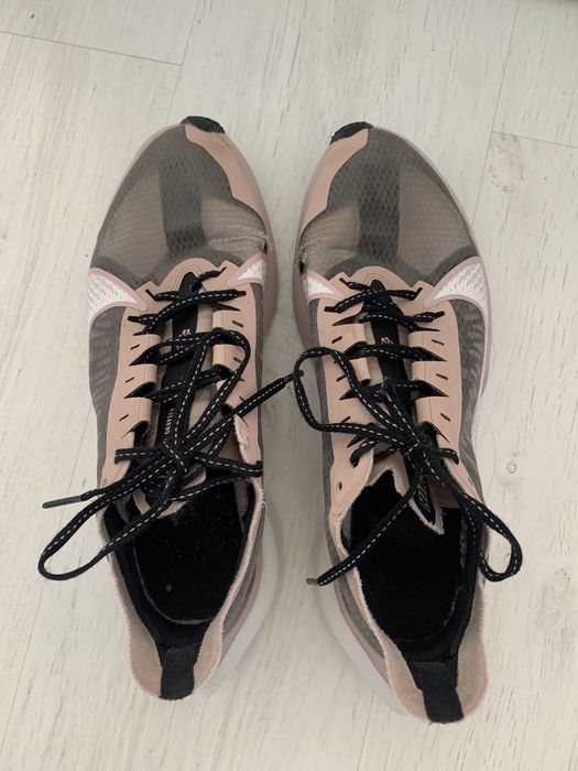 tenisi nike air zoom gravity