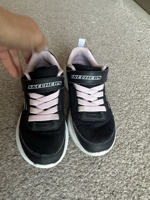 Детски маратонки Nike 29,5 и Skechers 28