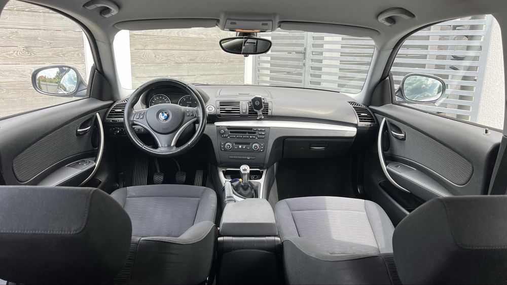 BMW 1 Series 2010 — imagine 5