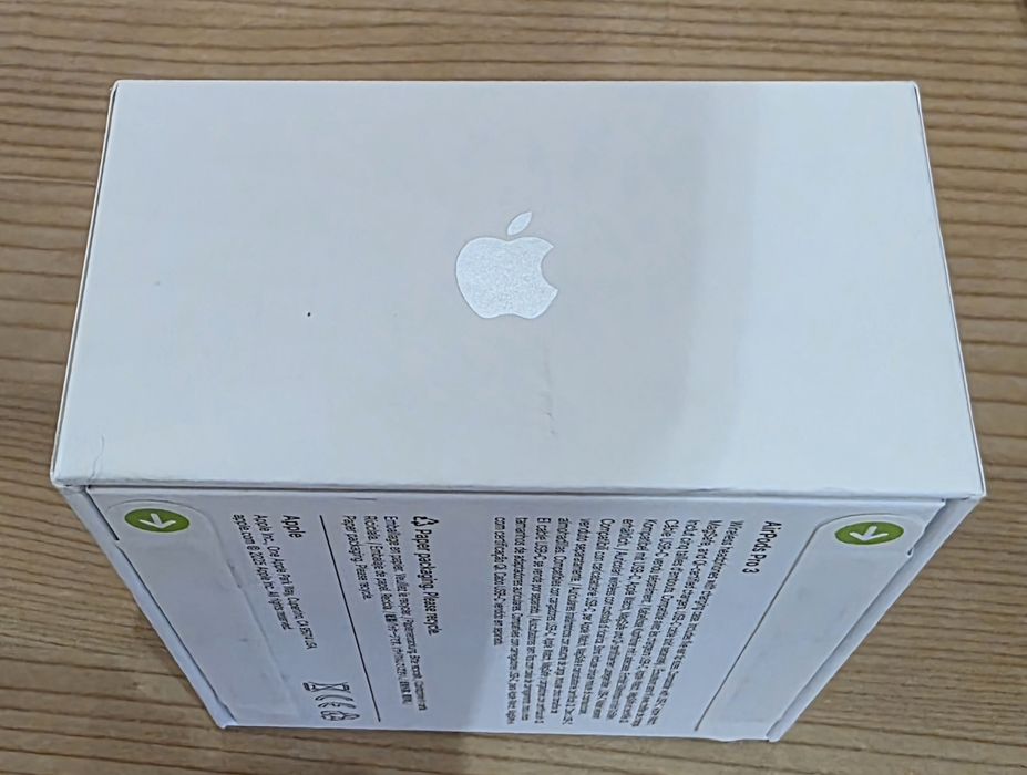 Vand Apple Airpods Pro generatia 3 (MFHP4ZM/A) Originale/Sigilate