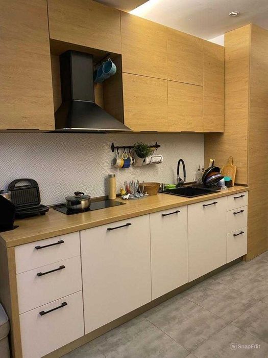 Продава се Тристаен апартамент в София, Толстой - 65 кв.м за 2693 €/кв.м - Снимка #2