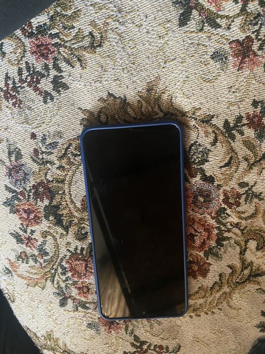 Телефон реалмий нот 50