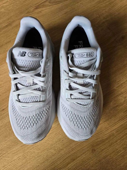 Дамски обувки за бягане New Balance Fresh Foam X 880 v14, размер 37,5