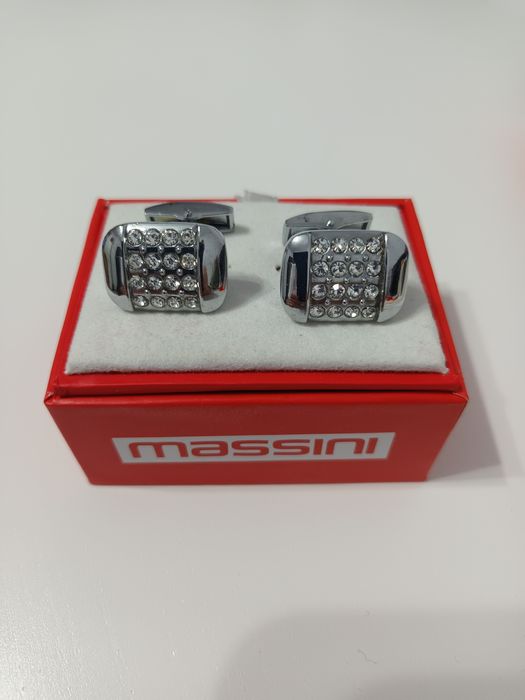 Butoni cămașă massini