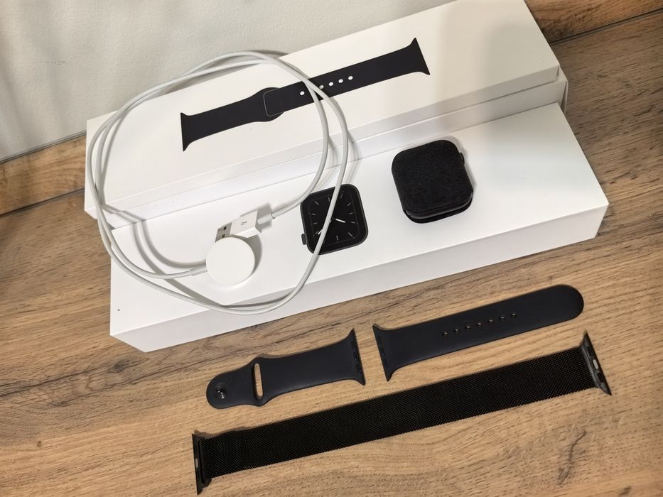 Apple watch 5 series