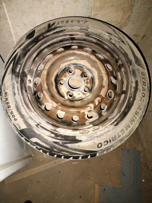 Шины 205/55/16 с дисками