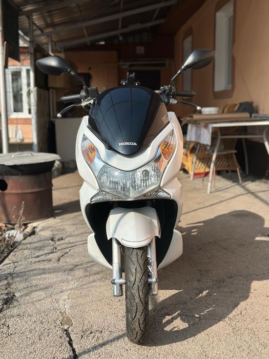 Продам Honda pcx 125