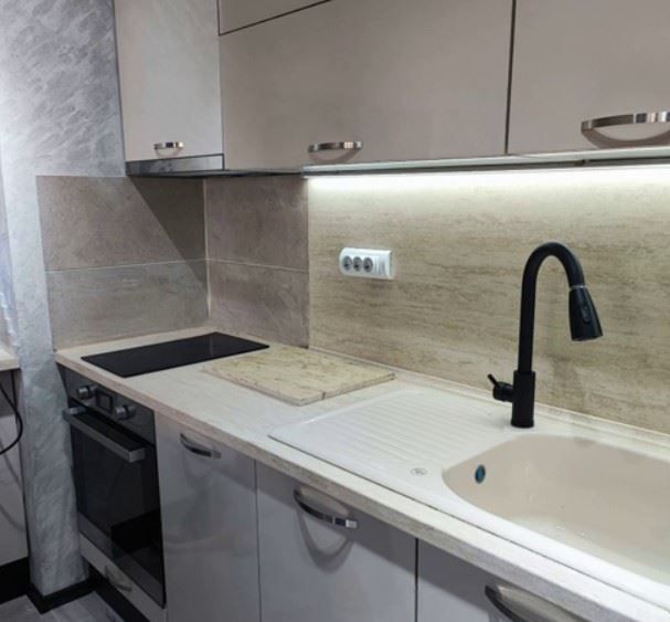 Дава се под наем Двустаен апартамент в София, Люлин 10 - 52 кв.м за 746.64 € - Снимка #1