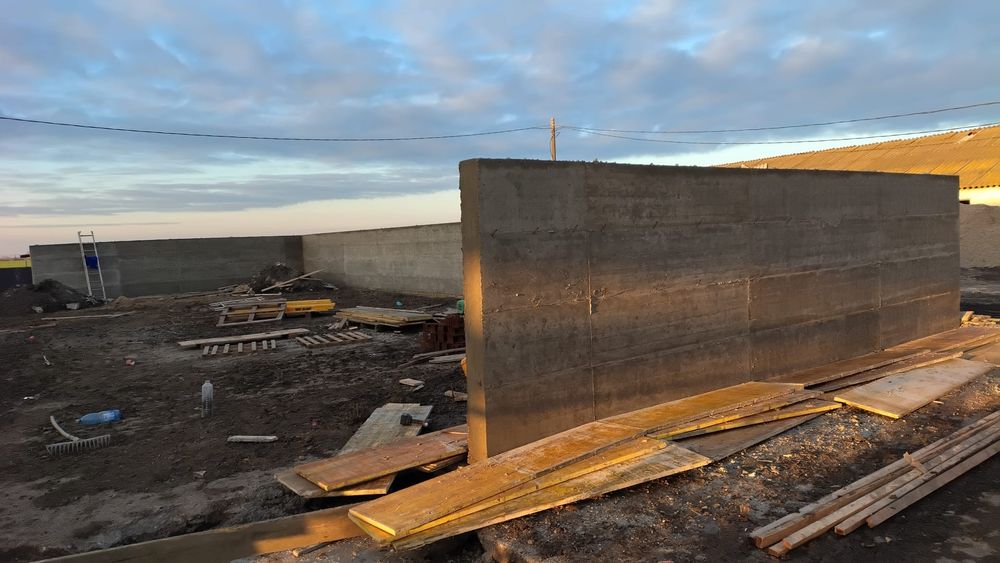 Executam lucrări în construcții și amenajăm curți