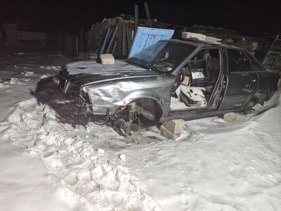 Ауди б4 2.0 на запчасти