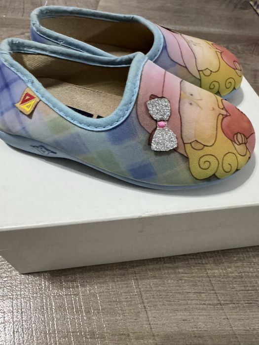 Сапожки, ботинки, кроссы.
