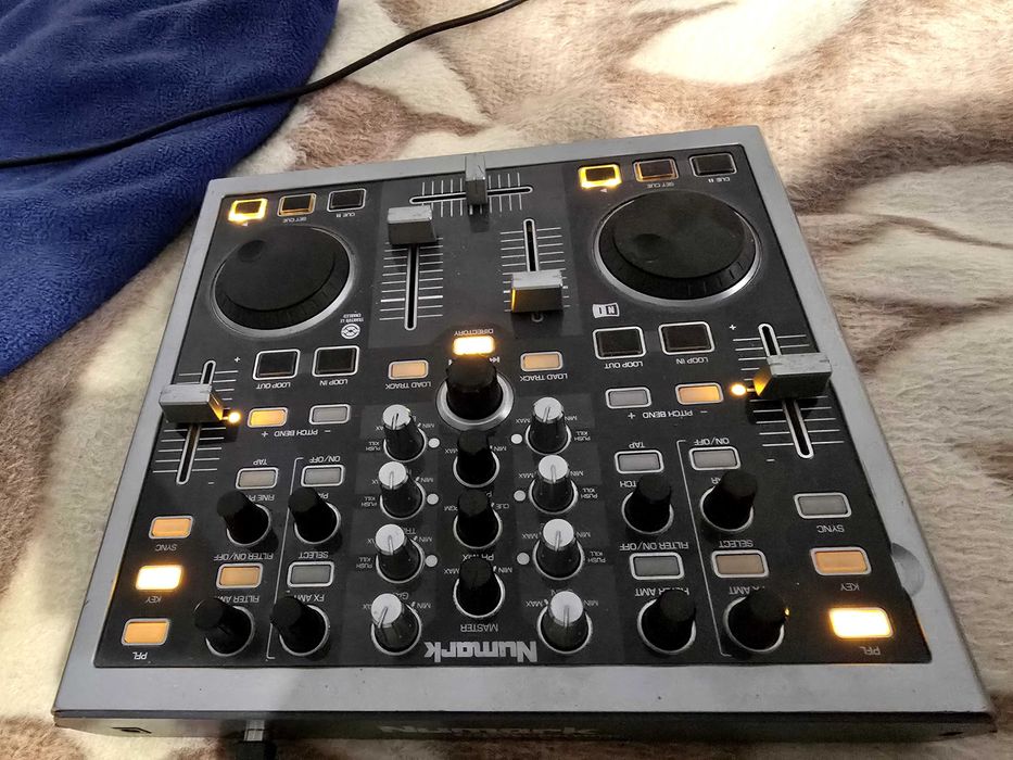 Numark total control  consola dj