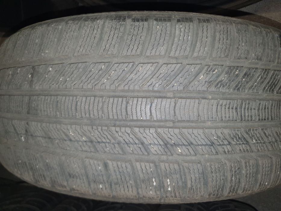 Anvelope iarna 275 45 R21 continental