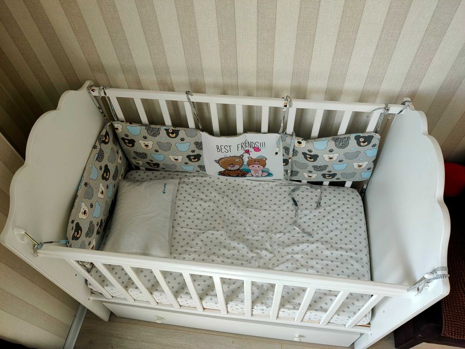 Продам детскую кроватку