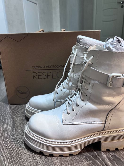 Вся обувь из натуральной кожи и замши по 3000