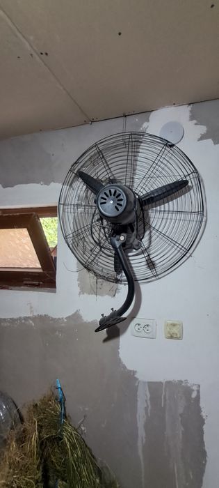 Вентилятор большой