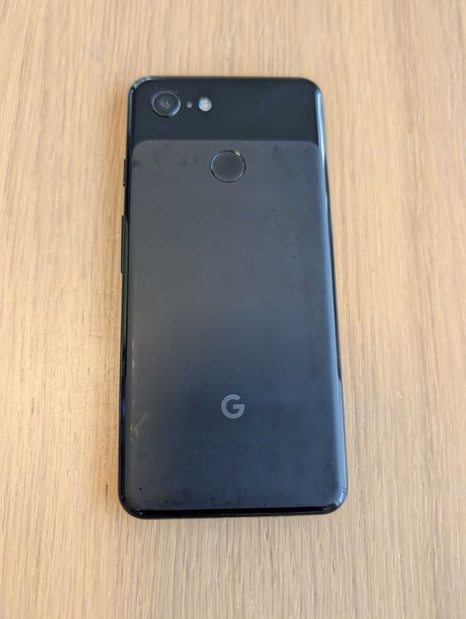 Google Pixel 3, 64GB + Spigen Rugged Armor