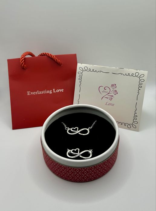 Кутия за бижута с вечна роза,подходящ подарък за 8-ми Март!