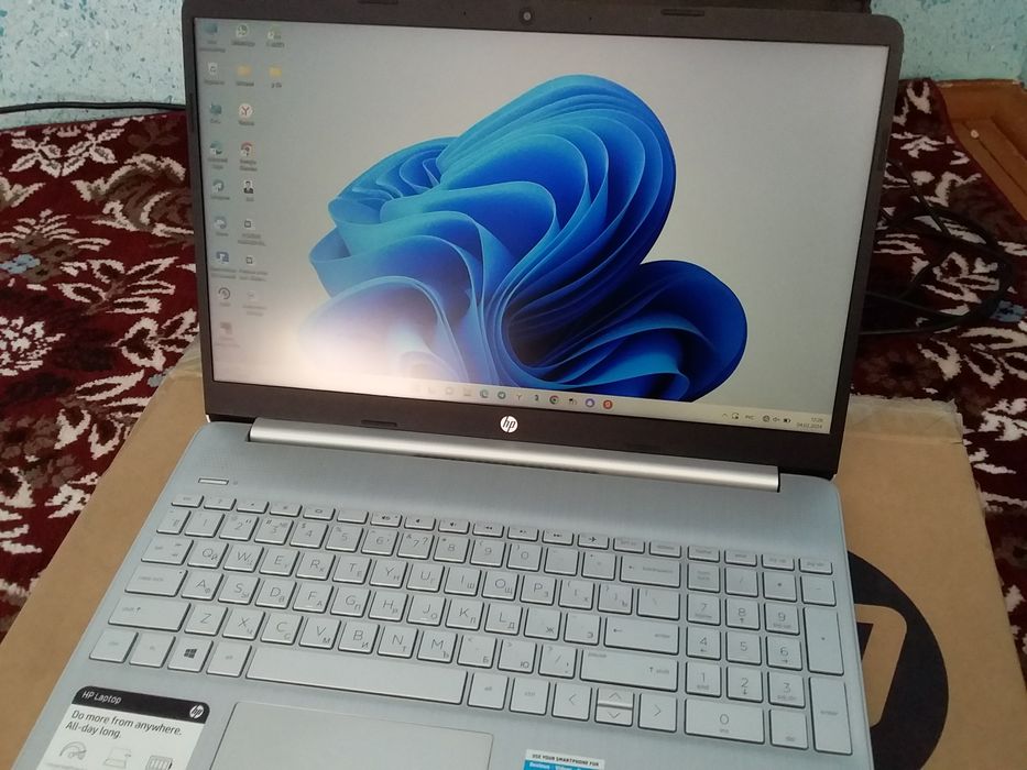 Noutbook HP Laptop