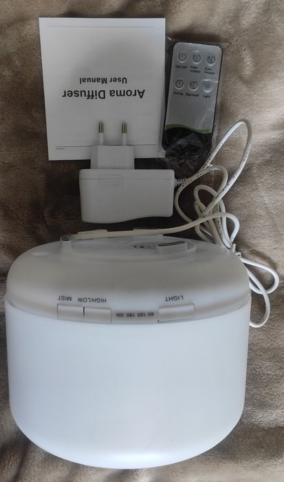 Арома лампа/ Ел. дифузер  с 2 бр. етерични масла, 500мл