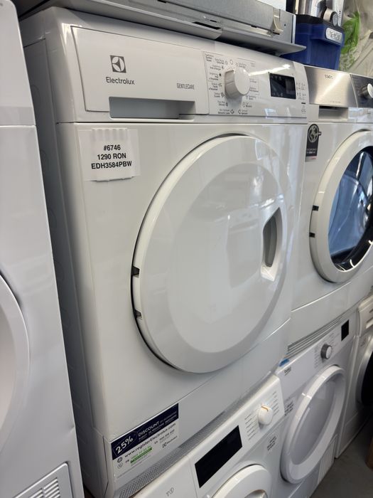 Uscător de rufe cu pompă de căldură Electrolux EDH3584PBW